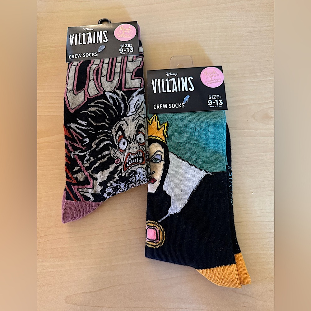 Gift Set of 2 Disney Villains Cruella De Vil and Maleficent Novelty Socks NWT